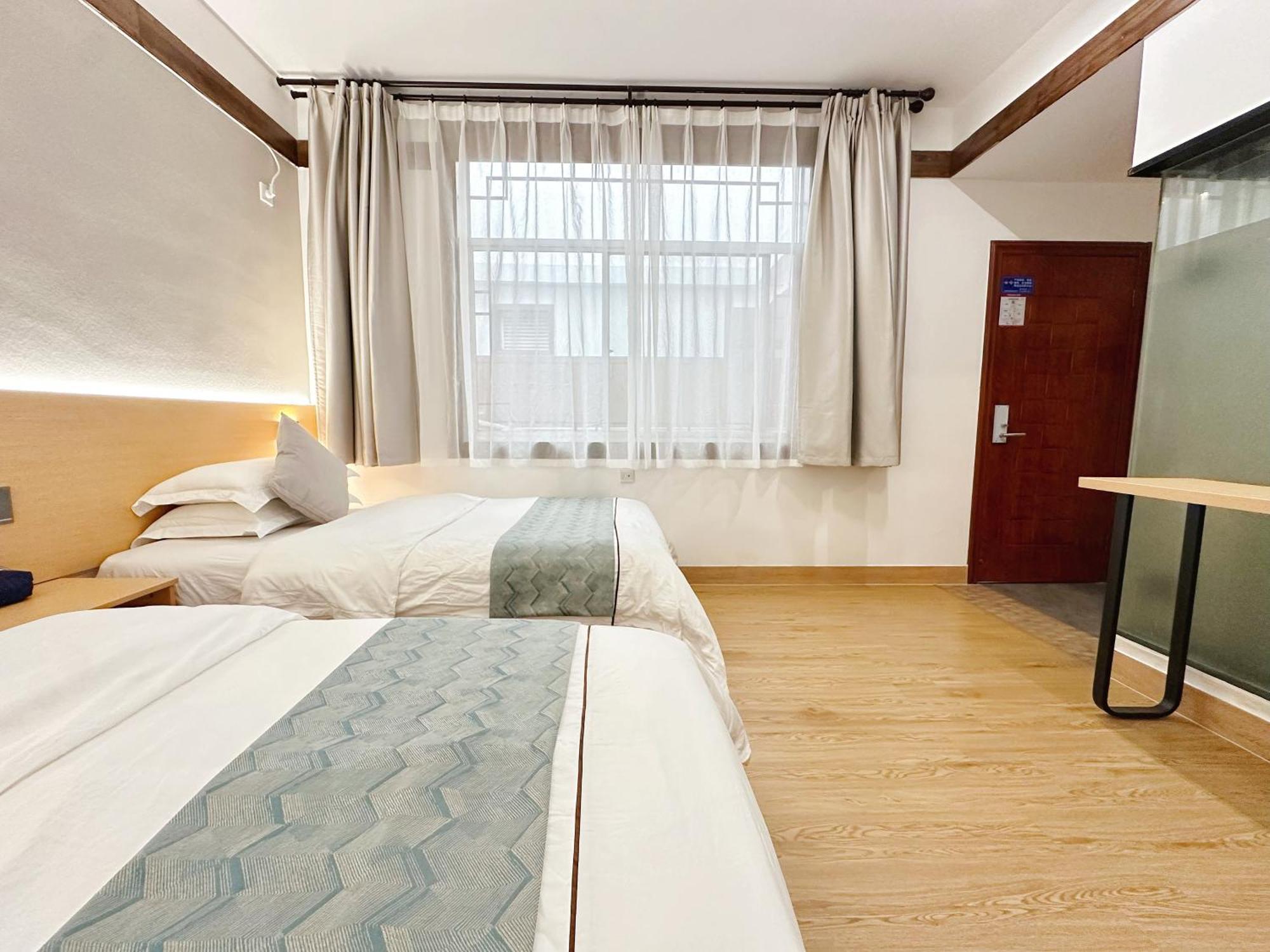 Hemu House Hotel Fenghuang Bagian luar foto