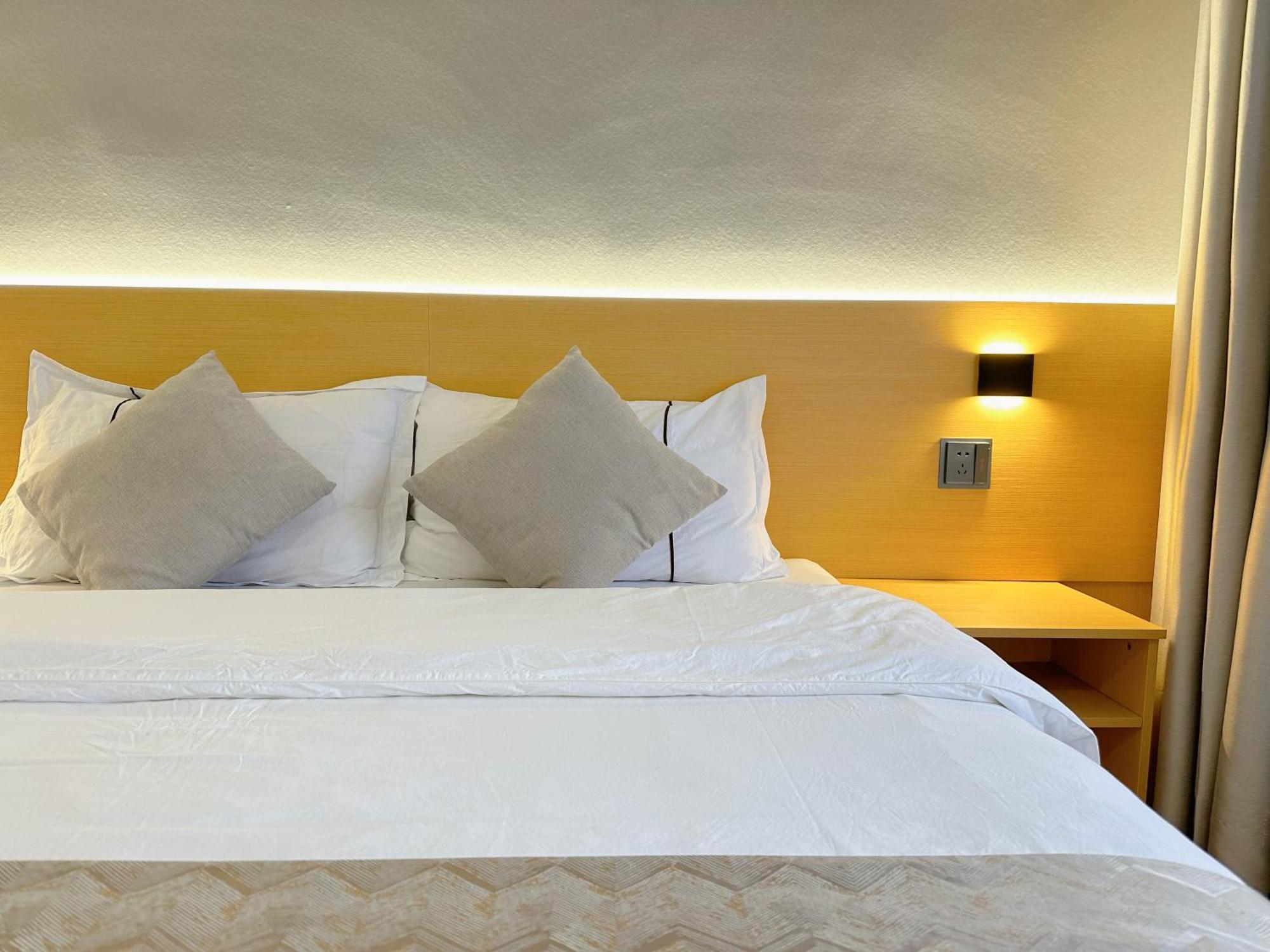 Hemu House Hotel Fenghuang Bagian luar foto
