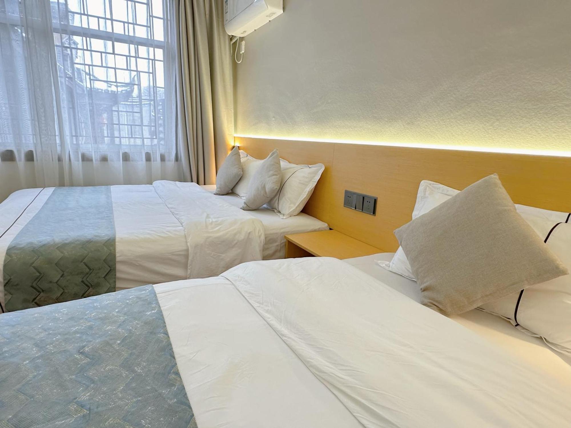 Hemu House Hotel Fenghuang Bagian luar foto